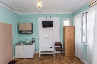 Апарт-отели Top Center Brand New Apartments София Номер-студио с кроватью размера "king-size" и диван-кроватью-10