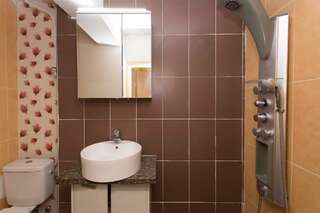 Апарт-отели Top Center Brand New Apartments София Номер-студио с кроватью размера "king-size" и диван-кроватью-17